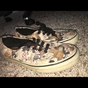 Vans with cats on them 🐱🐱